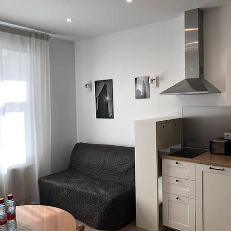 Pernavas Park & Bed Apartment Riga Exterior photo