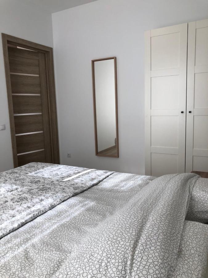 Pernavas Park & Bed Apartment Riga Exterior photo