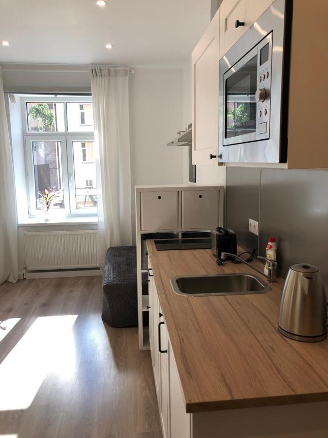 Pernavas Park & Bed Apartment Riga Exterior photo