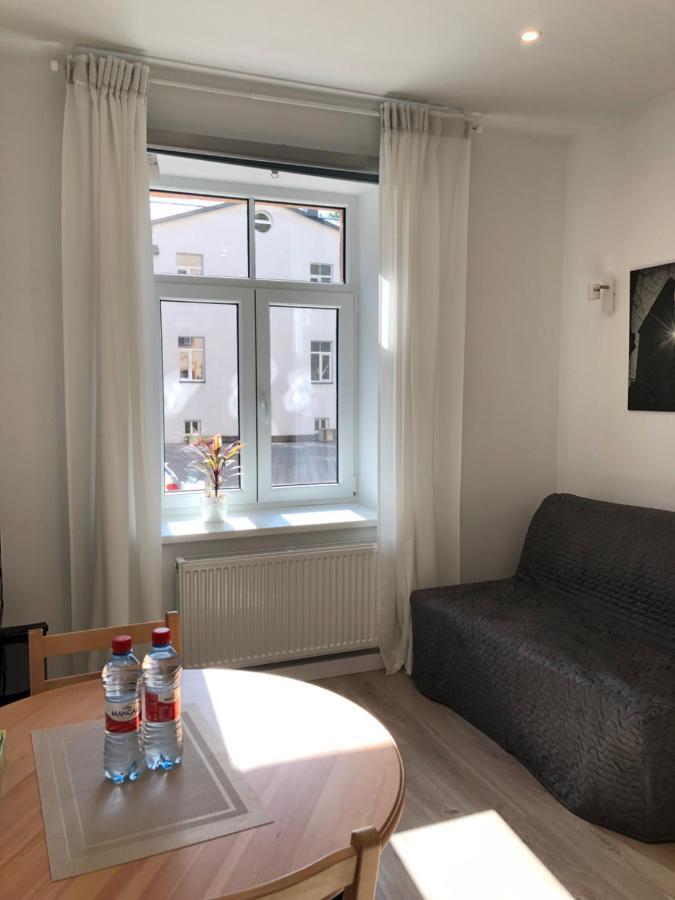 Pernavas Park & Bed Apartment Riga Exterior photo